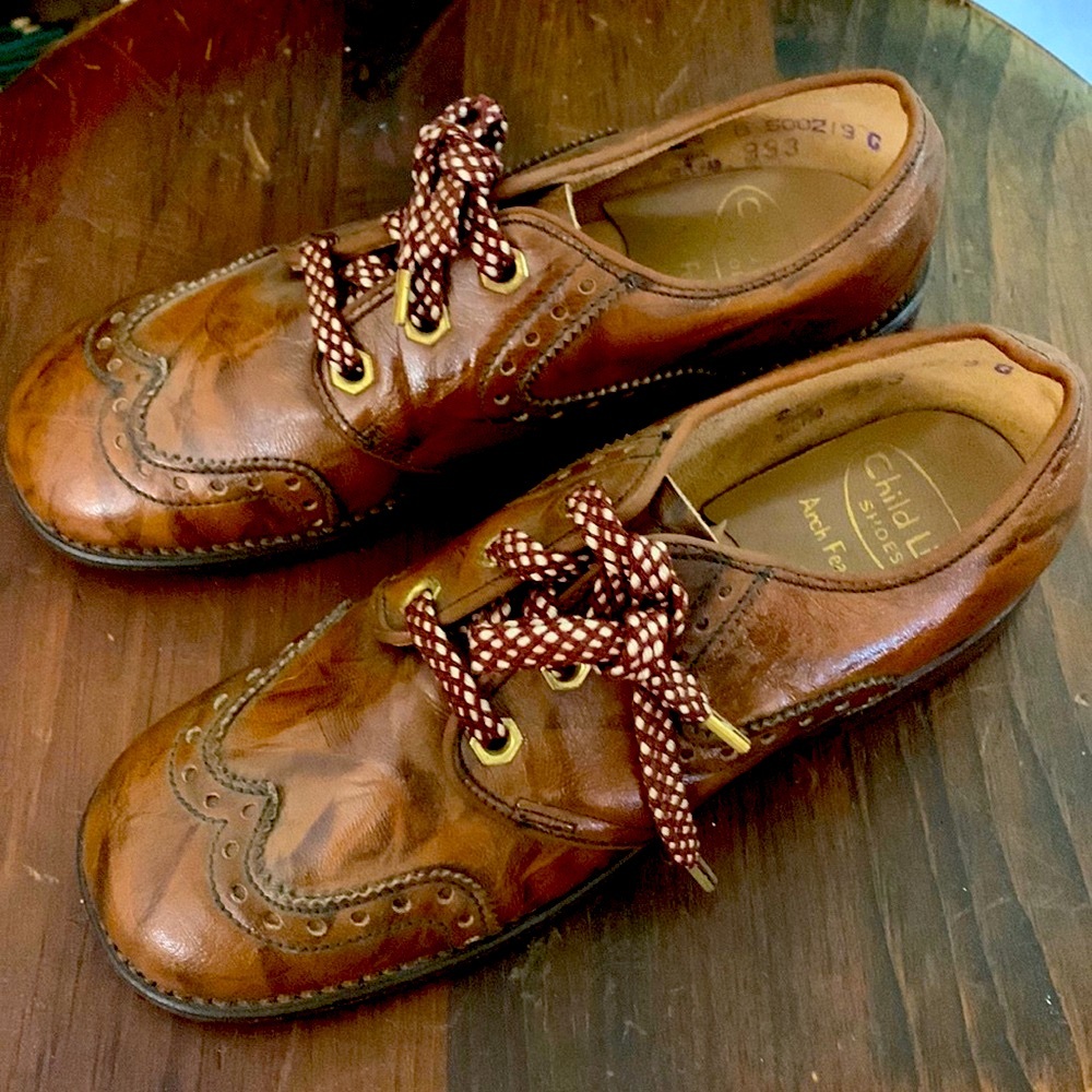 NWOT 1970s Child Life Shoes Child Size 2-1/2 B - Deadstock